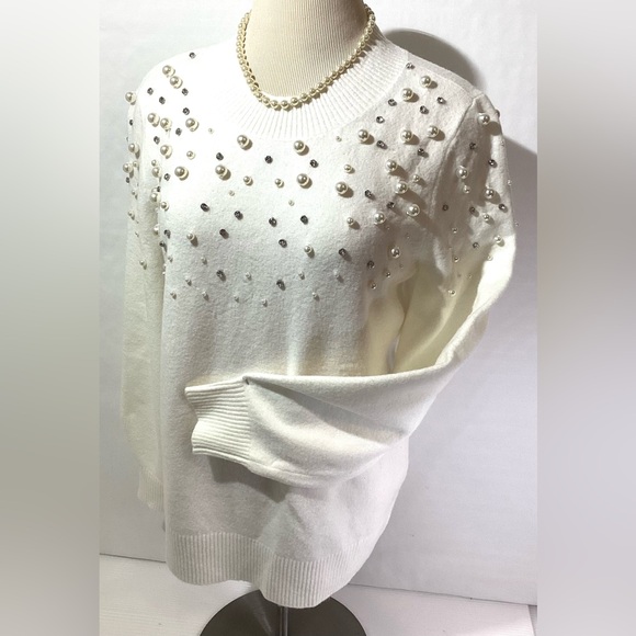 Talbots Woman’s Sweater Size M Color White Faux Pearls and Rhinestones Knit - Picture 1 of 11